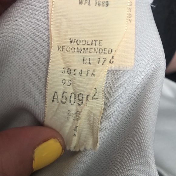 Lady Manhattan Light Silver Small Tank Top Shell - Picture 7 of 7